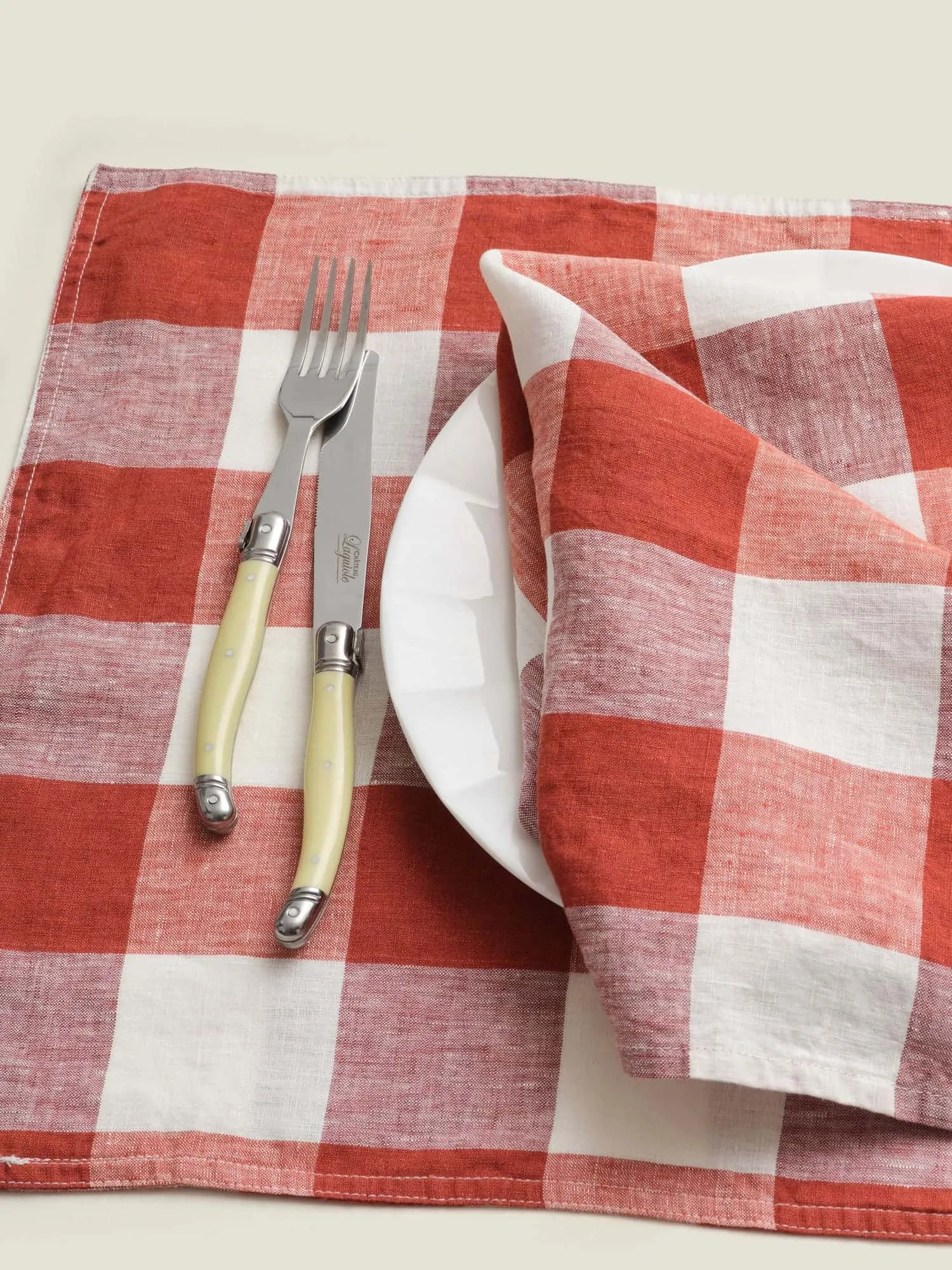 100% linen placemat set (4 units) in Paprika