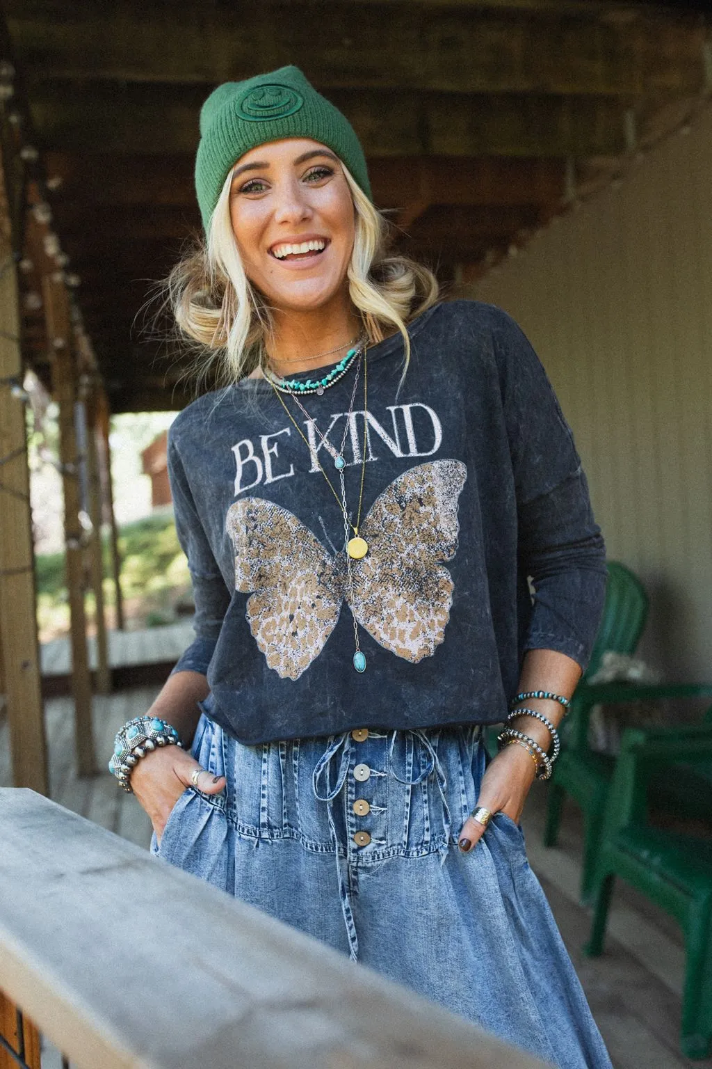 Be Kind Long Sleeve Graphic Top - Charcoal