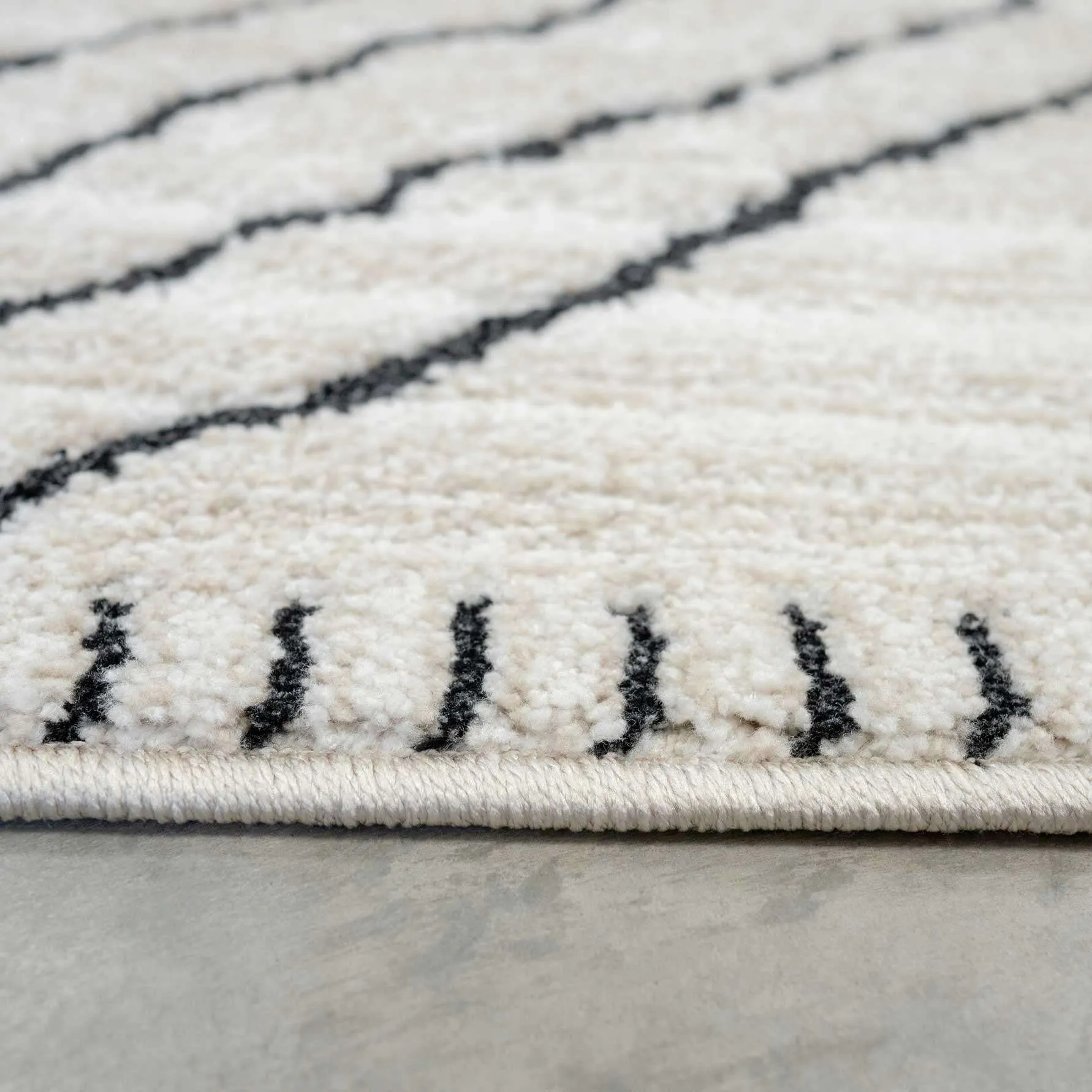 Cosy Soft Underfoot Cream Moroccan Berber Bedroom Rug - Neva