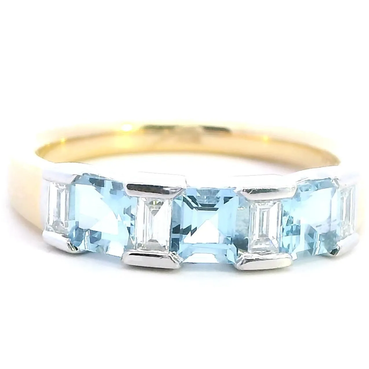 Exquisite 18ct Yellow and White Gold Aquamarine and Diamond Ring