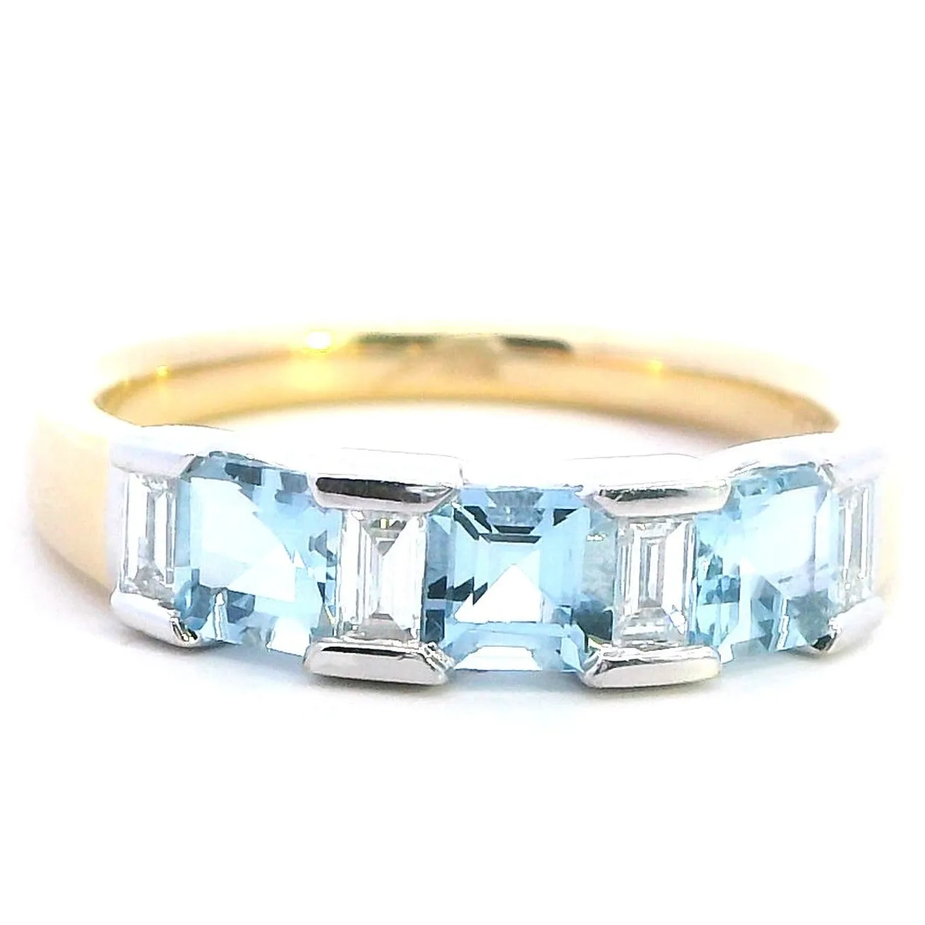 Exquisite 18ct Yellow and White Gold Aquamarine and Diamond Ring