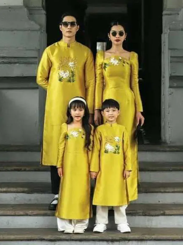 Family Ao Dai  Yellow Embroidery Women Girl Ao Dai Top Pants Men Boy Ao Dai Top