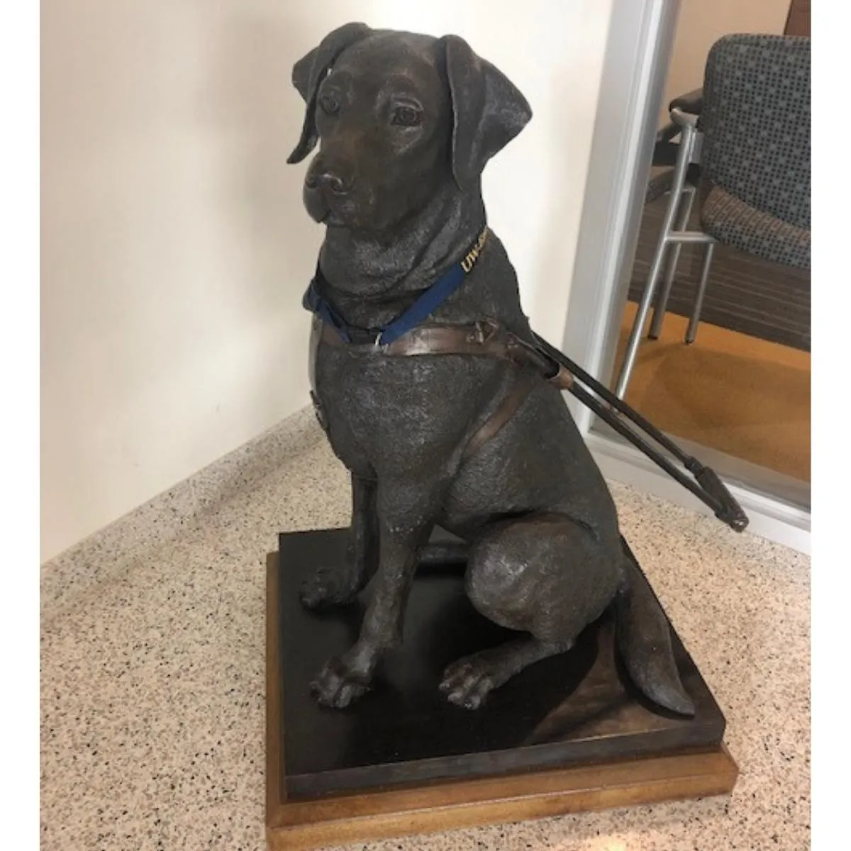 Guiding Eyes Labrador Statue