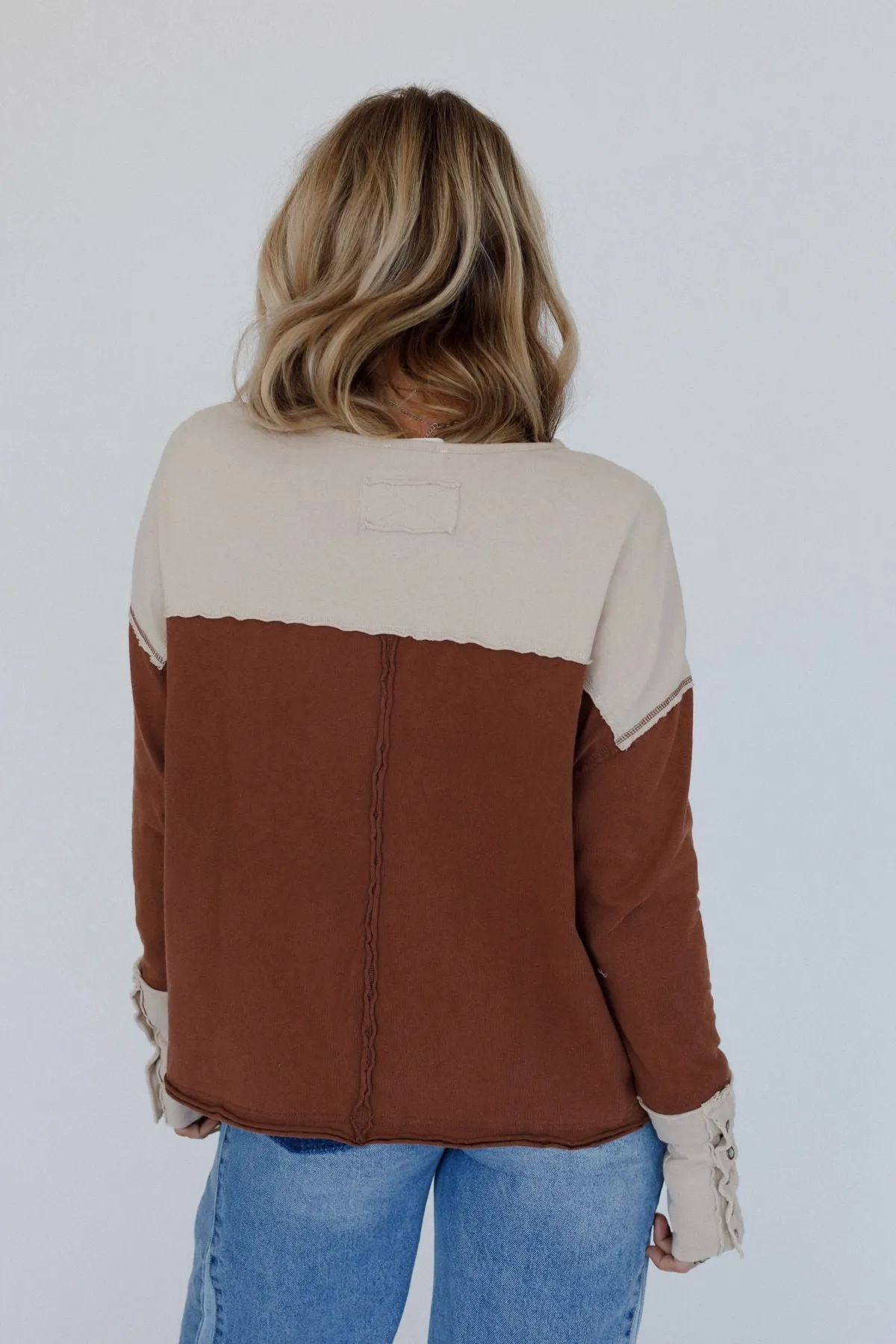 Kaomi Henley Top - Mocha