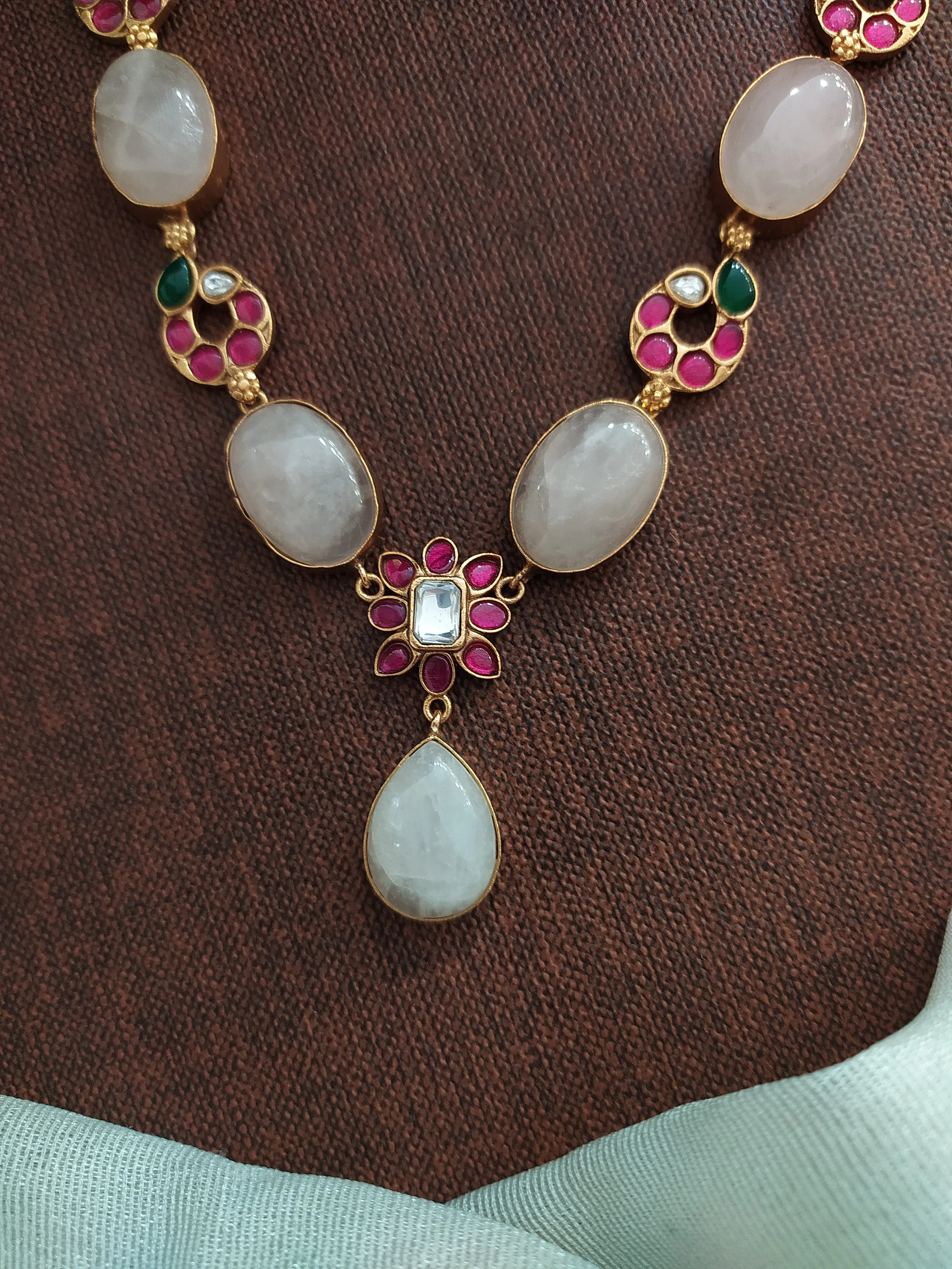 Kundan Necklace Set with Jadau Kundan & Quartz in Floral Design