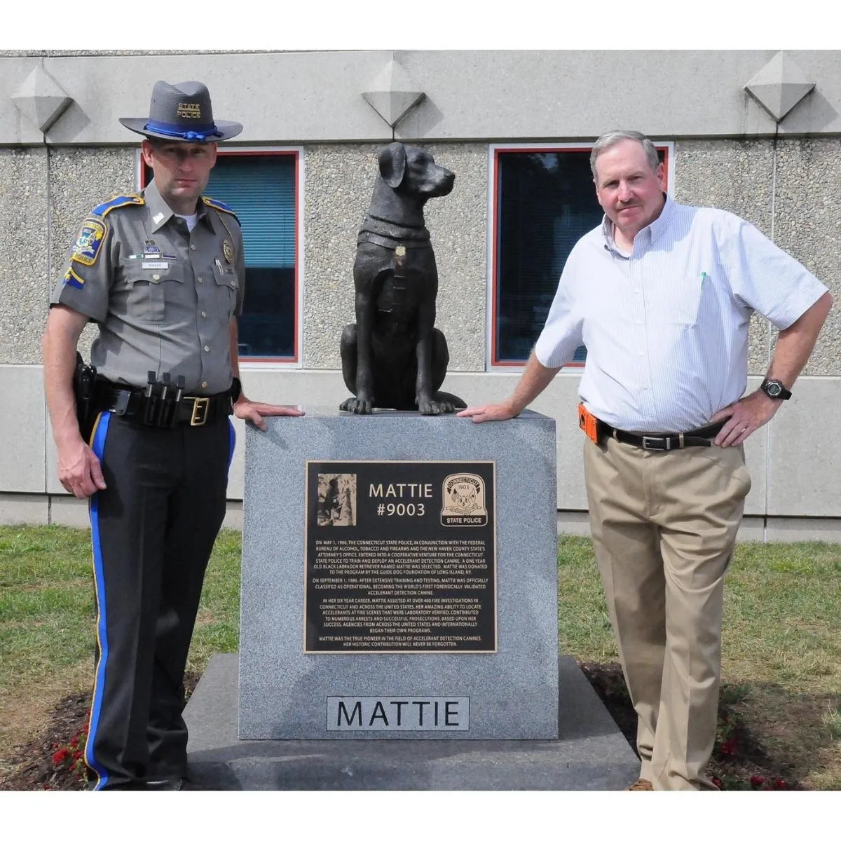 Mattie K9 Labrador Statue