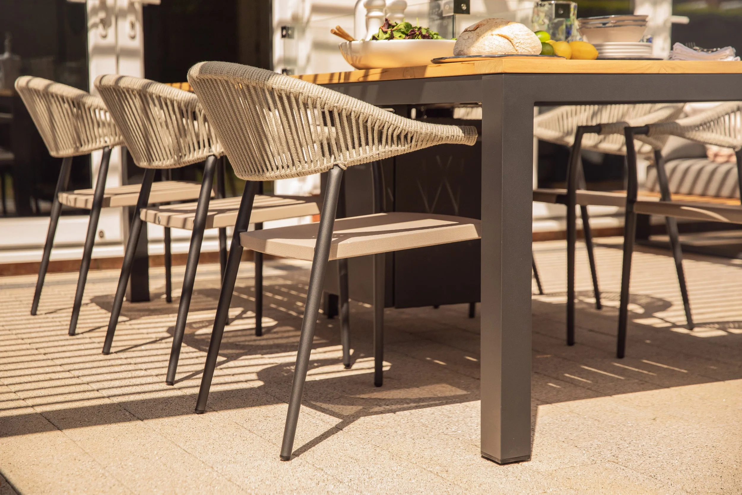 Monte Vari Firepit & Matera Dining Collection