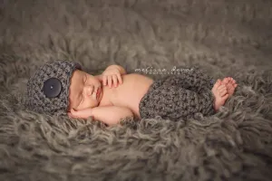 SET Gray Newborn Button Hat and Pants