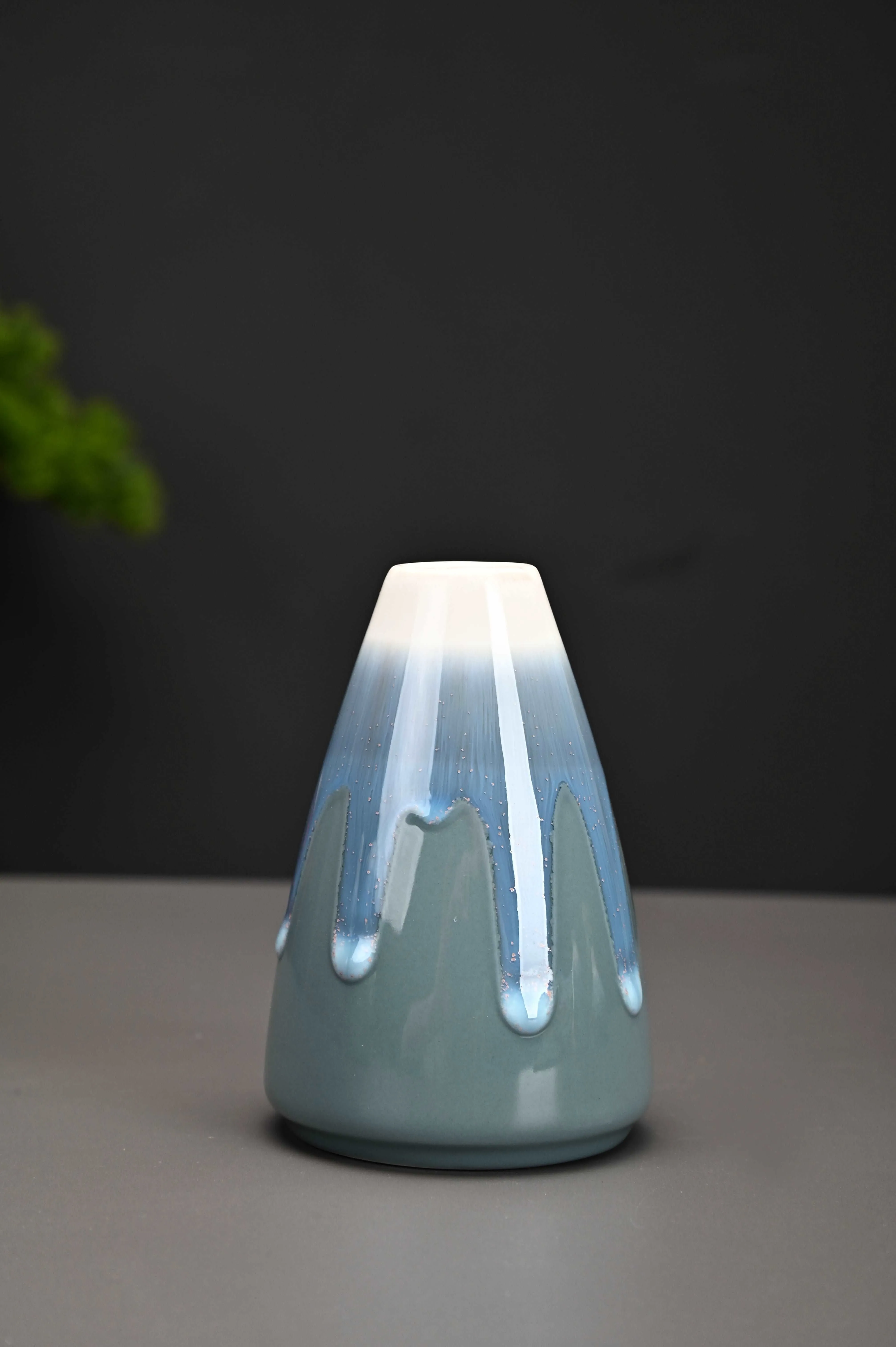 Unveil the Beauty of Tradition: Modern Celadon Vases for Your Home(SET OF 1)